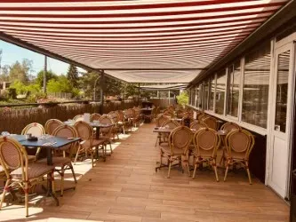 Terrasse - Le clos de St Cyr (6)